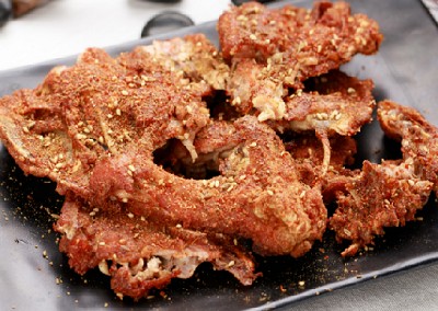 <b>鐵(tiě)闆雞架培訓學費多(duō)少(shǎo)錢(qián)？鐵(tiě)闆雞架培訓學費因不同的培訓機構、地區(qū)以及課程內(nèi)容而有(yǒu)所差異。一般而言，學費大(dà)緻在1000元至3000元之間(jiān)</b>